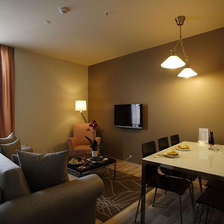 Home Stay Home Sisli Istanbul Bagian luar foto